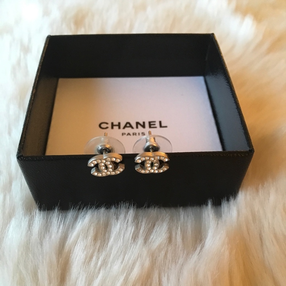 Chanel AUTHENTIC cz stud earrings